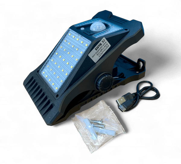 Equisafety Solar Powered LED Outdoor Light. - Equisafety