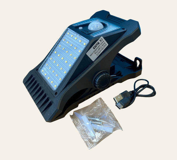 Equisafety Solar Powered LED Outdoor Light Clip. - Equisafety