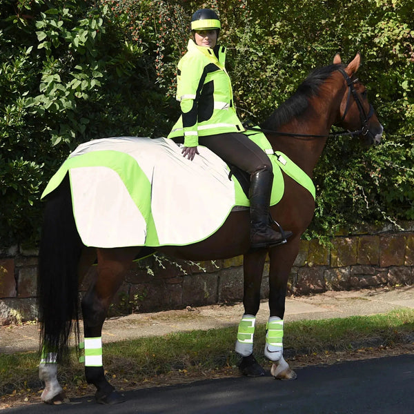 Equisafety hi vis inverno equestrian riding jacket red