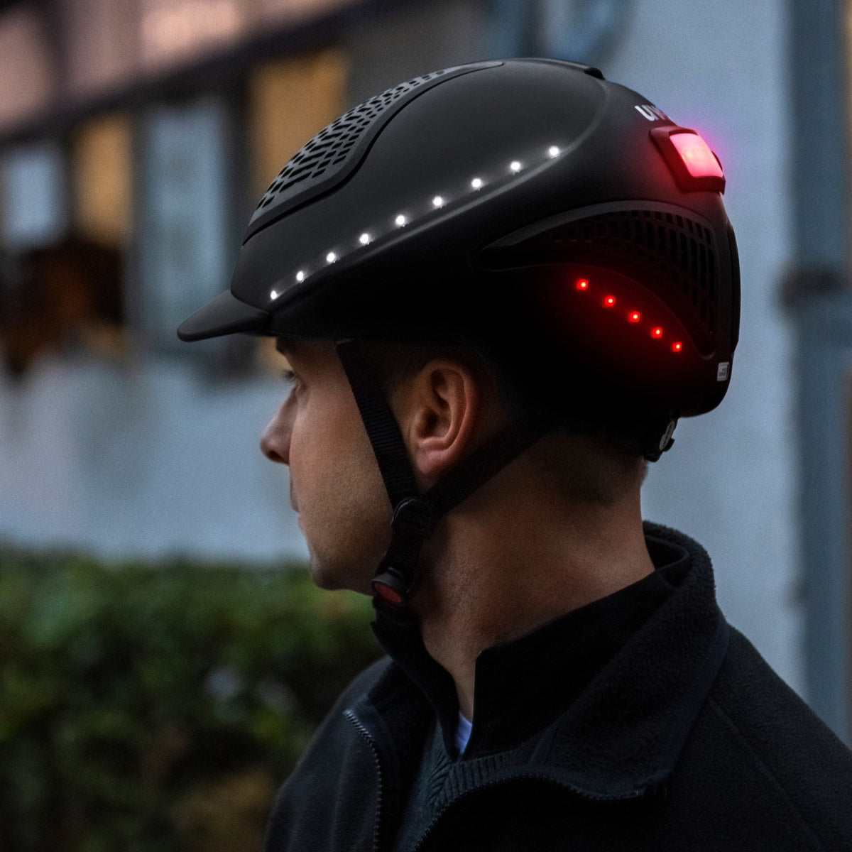 UVEX exxential II LED Riding Hat - black